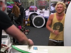 Straighty cumspraying pawnbrokers mouth