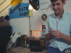 Bratty Twink Takes A Mechanic Colt Spences Cock Deep Down His Throat Before He Gets His Asshole Banged! 6 Min