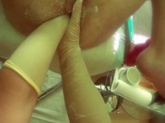 Fissted on back by mature bear