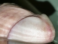 Throbbing cock goes limp in bathtub