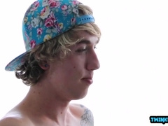 Monstrous Dong Twinks Flip Flop With Sperm Flow