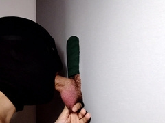 man heads to gloryhole after having a beer with a pal.