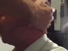 Nachbar saugt gerne34