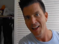 Well hunk jeff drizzle's throbbing cock in foot play