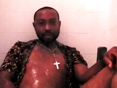 Exclusive shower scene