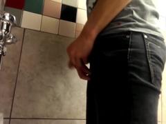 Urinal Spy with face 1