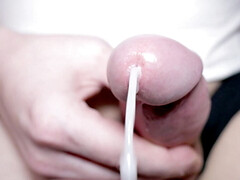 Close-up handjob cumshot head big beautiful cock