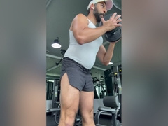 Cumming Handsfree In Public. (x: Hamedraiddxxx)