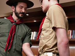 Geeky scout twink kissing and getting seduced