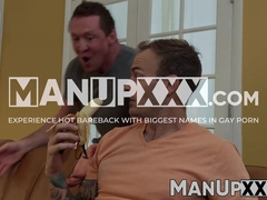 Jocks fighting make them very kinky and moan loudly