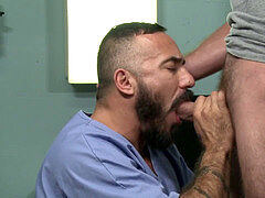 Steven Ponce gets his caboose pulverized by Kory Houston