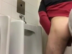 Twink's Handjob in the WC