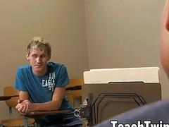 Twink cums from teachers massive dick