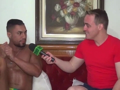 Stripper Dodo Pitbull in a sensational dialogue with PapoMix