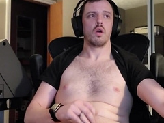 Observing porno and tugging in my BFs office, nutting before I get caught