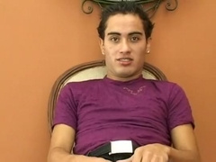 Muchacho Latino Solo 57