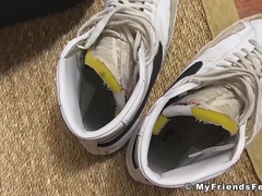 Hunky Straight Dude Foot Worshipped By Deviant Roommate