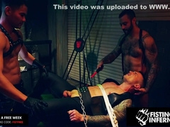 Sub Bitch Derek Cage Deliciously Domd By Hunks & Creampied