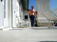 Huge pumped balls with weight outside