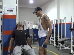 Bang-Out in gym public