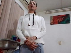 In jimjams, the deported nurse massages her vag until ejaculation: Raba Erre Professional