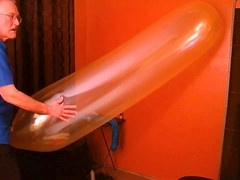 Daddy's huge balloon fun with some solo action
