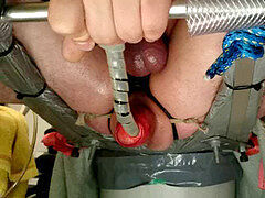 Arschfotz dearest toy faux-cock schaukelnd gefickt