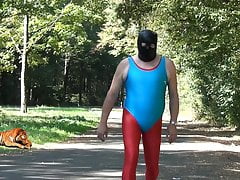 Der Tieger kommt und ich im Spandex Anzug