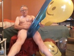 Retro Balloon Bust