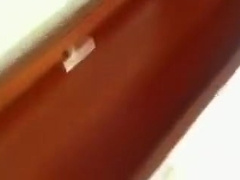 Geil abgebunden nackt im Treppenhaus ( bei der Nachbarin)