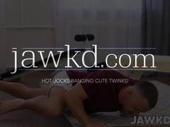 Muscular Dan Digiron penetrates the gym newcomer Max Gens twinky ass