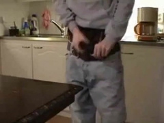 Twunk Sagger Shoots a Explosion on the Table