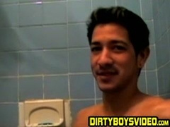 Amateur tattooed twink with a tan showers in classics porn