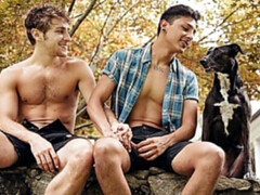 Thirsty boys Calvin Banks & Mateo Vice take turns bottoming
