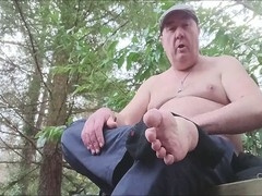 Francais exterieur, gay outdoor handjob, feet