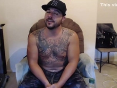 Stocky built stud with a big dick and big feet ( 1)