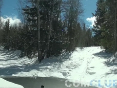 Spunk Pub: Land Rover 4x4 Crash + Guzzling a Hefty Spunk Fountain Outdoors