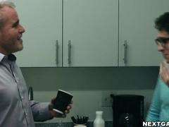 Dale involved sonnie Calvin in his affair with his manager Chris