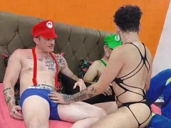 Movie game fantasy come true, but he got his butt crushed by the 2 Italians.