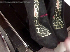Cuming on black sexy heel tally