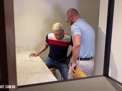 APP DRIVER SCREWS PASSENGER , TOTAL VID ON CRIMSON