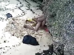 Negao  flagrado transando na praia