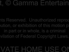 2hairy muscled sexy men