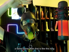 How To Prefer A Faux-cock - advice from a pro