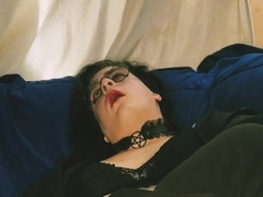 Femboy trap vapes and masturbates off