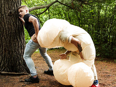 Two hotties play pranks on each other before sex