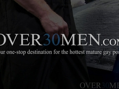 Landon Conrad whips out throbbing tool to fix Matt Harts horny ass