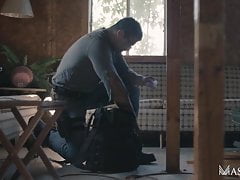 Ryan breaks a thief