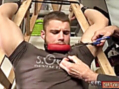 Muscle bodybuilder handjob with cum-shot