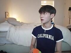 Max and Yos  Mario & Yoshi have some fun.